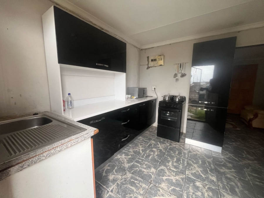 2 Bedroom Property for Sale in Kwazakhele Eastern Cape